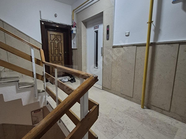 DEĞER GYO 4+1 BÜRO,OFİS,DAİRE 250 M2 MERKEZ DE YANGIN MERDİVENİ - Görsel 9
