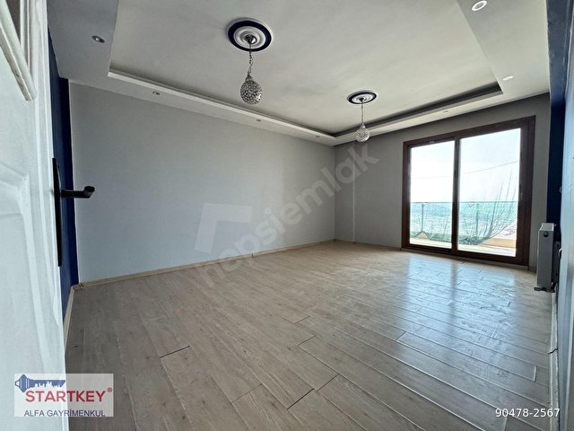 Küçük Çiğlide önü açık ferah geniş Kiralık 3+1 Daire