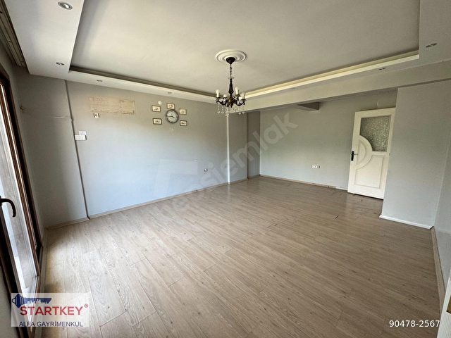 Küçük Çiğlide önü açık ferah geniş Kiralık 3+1 Daire - Görsel 2