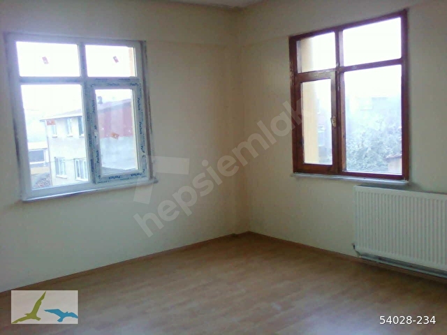 İHSANİYE KURTULUŞ CAD. VE KAPALI PAZARA YAKIN, 90 M2, 2+1, ARA KÖŞE KAT KOMBİLİ KİRALIK DAİRE