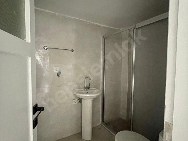 SULUKÖPRÜDE EMEK CADDESİNDE KİRALIK - Görsel 21