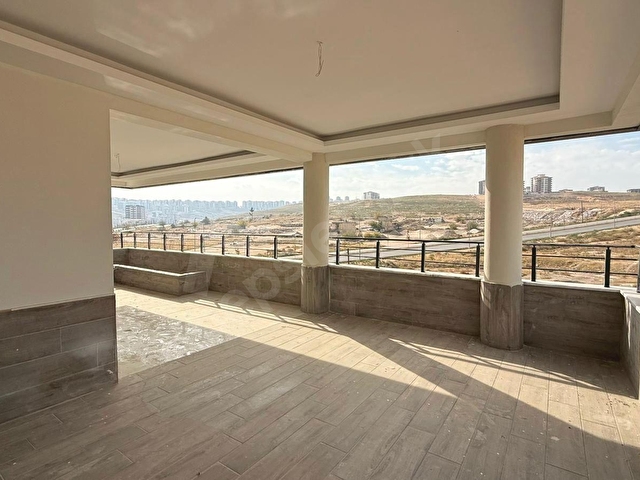 GEYLANİDE SIFIR OTURUMA HAZIR PARK CEPHE 3,5+1 LÜKS DAİRE - Görsel 19