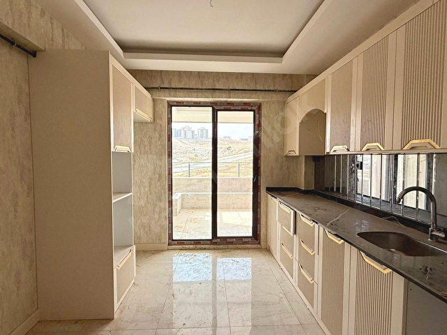 GEYLANİDE SIFIR OTURUMA HAZIR PARK CEPHE 3,5+1 LÜKS DAİRE - Görsel 11