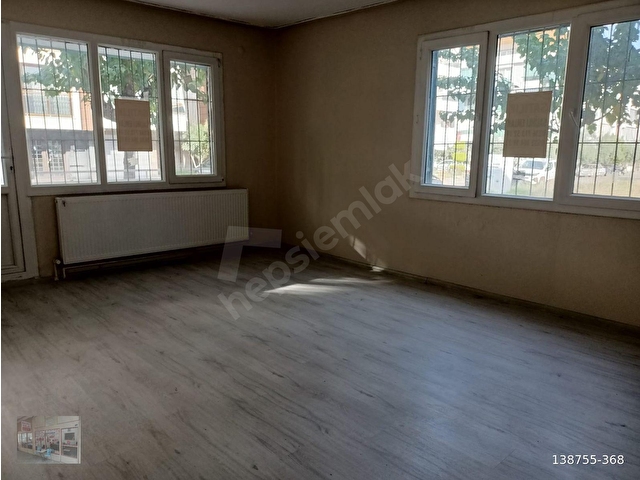 SALİHLİ YÖRÜK MAHALLESİNDE KİRALIK 1.KAT 3+1 DAİRE