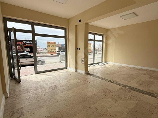 ERCİŞİN EN İŞLEK NOKTASINDA SATILIK 30 m² DÜKKAN - Görsel 14