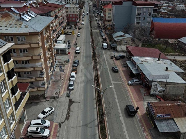 ERCİŞİN EN İŞLEK NOKTASINDA SATILIK 30 m² DÜKKAN