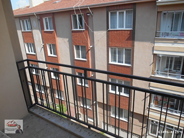 YENİBAĞLAR MH.BERABERLİK SK.ÜZERİ 135 m² ORTA BAKIMLI KİRALIK 3+1 DAİRE ...