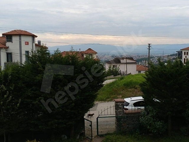 SAKARYA SERDİVAN KEMALPAŞA’DA 650m² ARSA İÇİNDE MALİKHANE TADINDA 4+1 MÜSTAKİL EV - Görsel 6