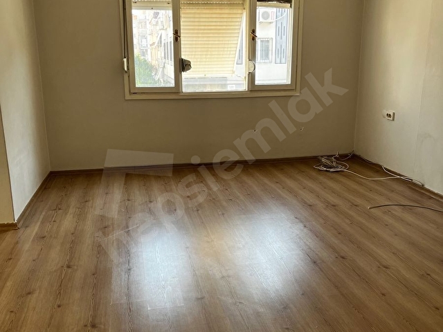 Sahibinden Bahçelievler Mahallesi’nde 3 + 1 kiralık ara kat daire - Görsel 2