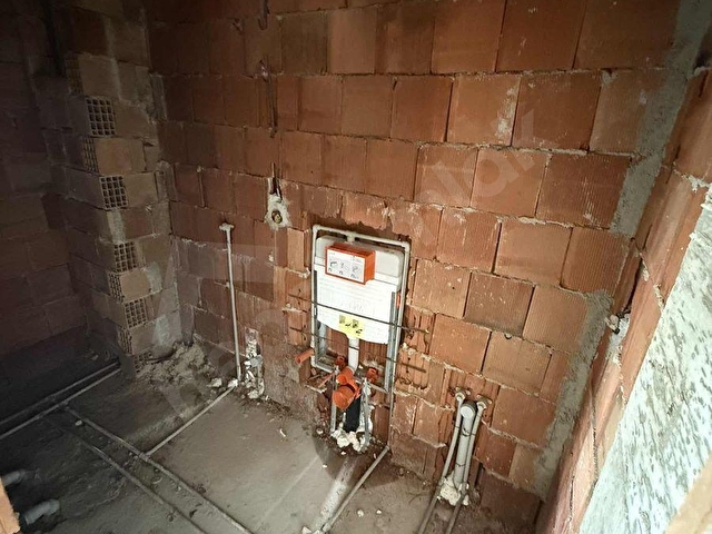 YEŞİLLİKLER İÇİNDE ÖNÜ AÇIK SATILIK KULLANIŞLI VE LÜKS 1+1 DAİRE - Görsel 14