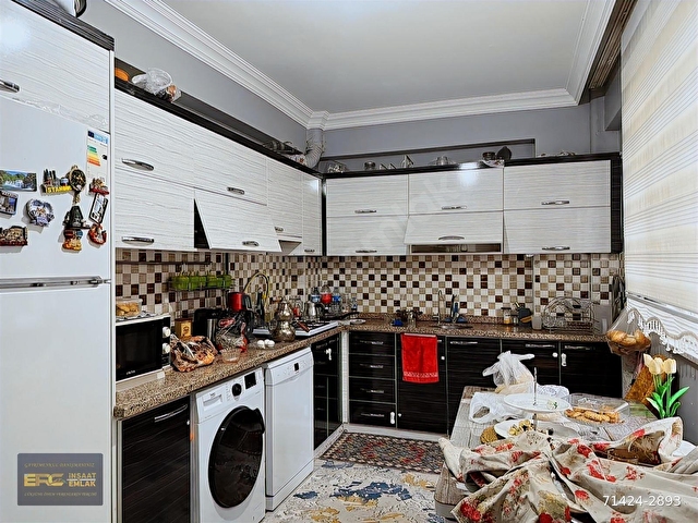 MEVLANA İLKOKULU CİVARI SATILIK 3+1 DAİRE