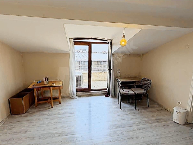 TERAS BALKONLU FUL ÖNÜ AÇIK MANZARALI 1+1