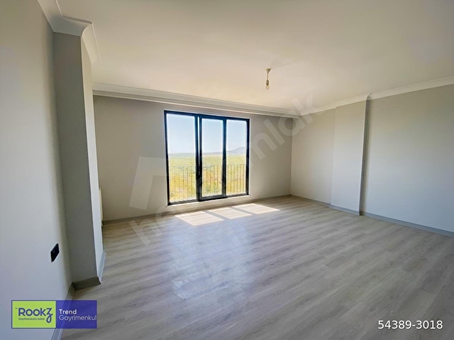 ÇEKMEKÖY ALEMDAĞDA ORMAN MANZARALI 3+2 SIFIR DUBLEKS DAİRE - Görsel 4