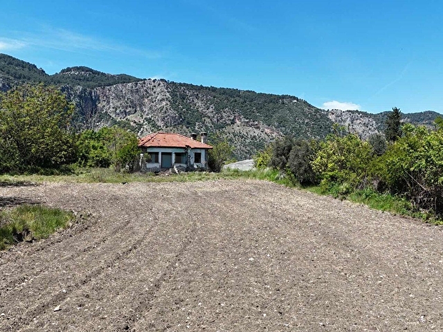 Merkeze Yakın Yatırımlık/Tarım İçin İdeal 3200m2 ArsaSatılıktır - Görsel 17