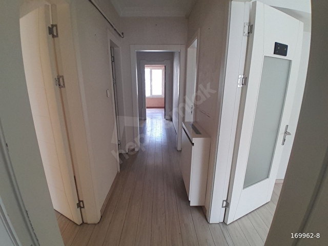 GEZER EMLAKtan Halıcılar Caddesinde 135m2 / 3+1 Ofis Katı - Görsel 15