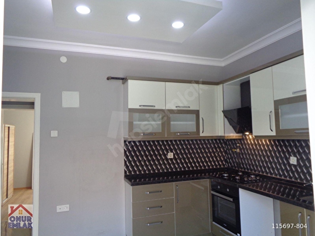 EMEK 3+1 ARAKAT ÖN FULL YAPILI SATILIK DAİRE