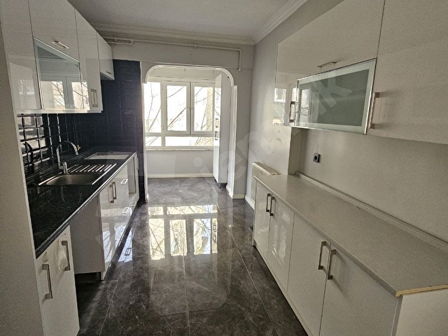 KERİM EMLAKTAN ÇARŞI MAH. SİTE İÇESİRİNDE 4+1 170 M2 İÇİ YAPILI - Görsel 4
