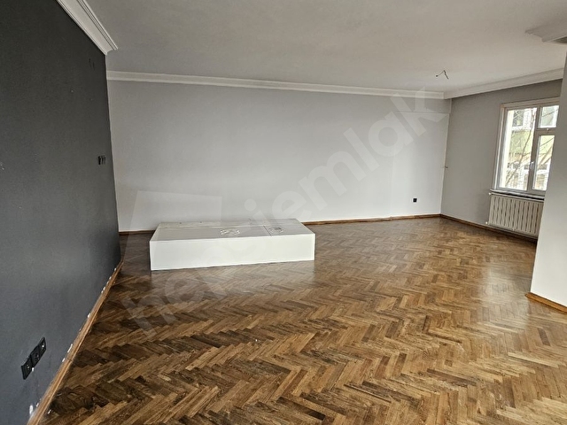 KERİM EMLAKTAN ÇARŞI MAH. SİTE İÇESİRİNDE 4+1 170 M2 İÇİ YAPILI - Görsel 30