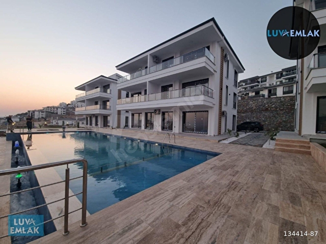 DİDİM AKBÜKTE ÖNÜ KAPANMAZ DENİZ MANZARALI HAVUZLU SİTEDE 2+1 DAİRE - Görsel 2