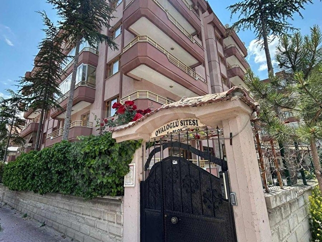 OVALOĞLU SİTESİNDE KİRALIK 3+1 DAİRE