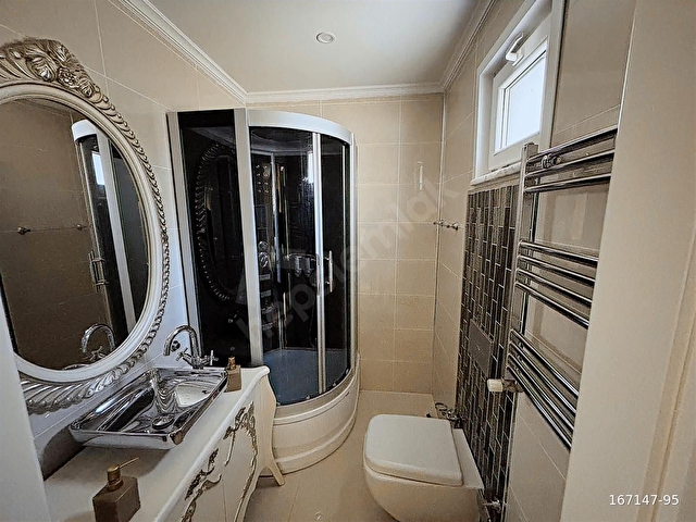 Bahçeşehirde İç Mimar Tadilatlı Full Eşyalı Kiralık Villa - Görsel 24