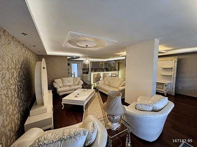 Bahçeşehirde İç Mimar Tadilatlı Full Eşyalı Kiralık Villa - Görsel 10