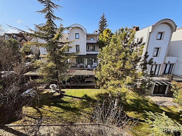 Bahçeşehirde İç Mimar Tadilatlı Full Eşyalı Kiralık Villa - Görsel 18