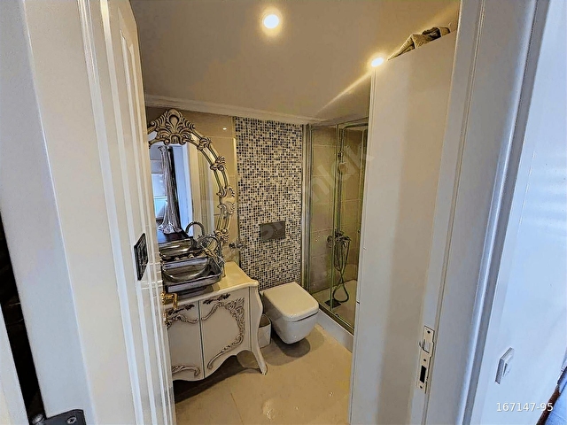 Bahçeşehirde İç Mimar Tadilatlı Full Eşyalı Kiralık Villa - Görsel 22