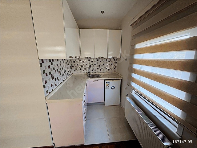 Bahçeşehirde İç Mimar Tadilatlı Full Eşyalı Kiralık Villa - Görsel 20