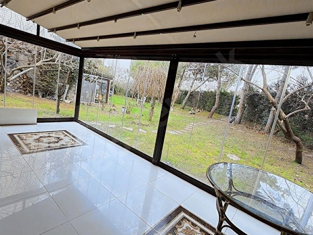 Bahçeşehirde İç Mimar Tadilatlı Full Eşyalı Kiralık Villa - Görsel 6