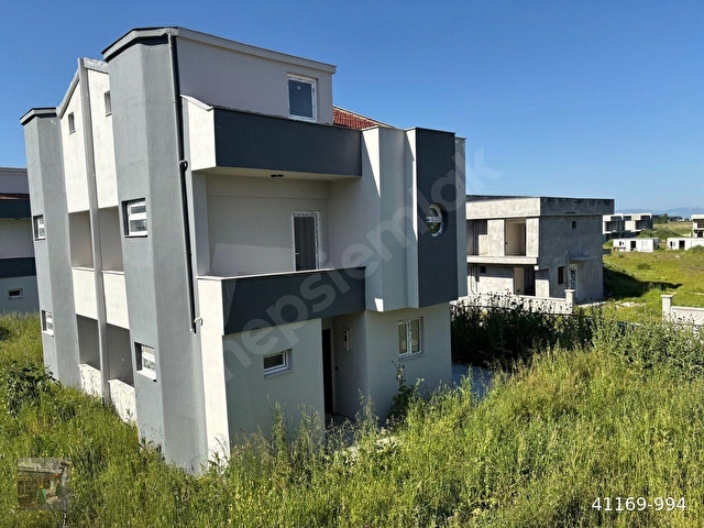 🏡 YILDIZ EMLAK’TAN – DİKİLİ SALİHLER MAHALLESİ’NDE SATILIK LÜKS VİLLA - Görsel 21