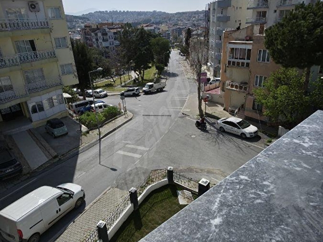 HEM İŞ YERİ HEM KONUT KULLANIMINA UYGUN VİTRİN DEĞERİ YÜKSEK - Görsel 3