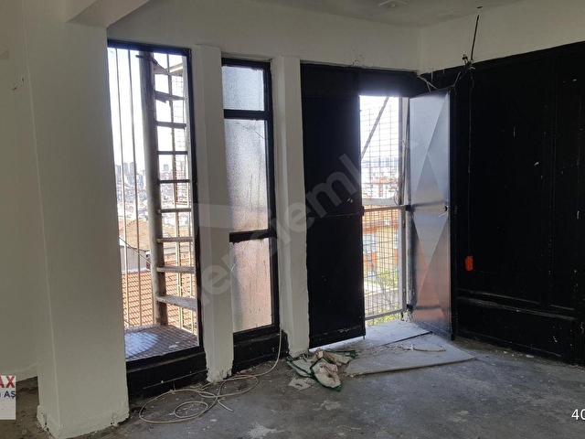 BAĞCILARDA SATILIK 2 KAT, 1200 M² CADDE CEPHELI İŞ YERI - Görsel 5