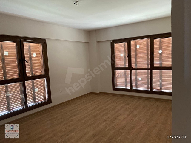 TOKİde 95 m² 2+1 Ebeveyn Banyolu, Panjurlu, klimalı daire - Görsel 3