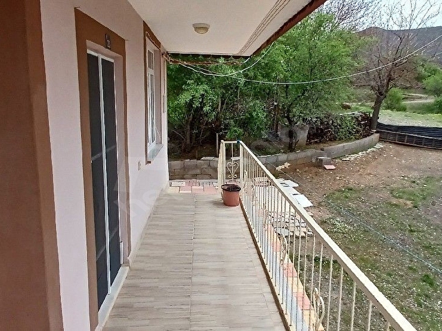 Mollakendide Satılık Bahçeli Ev - Görsel 3