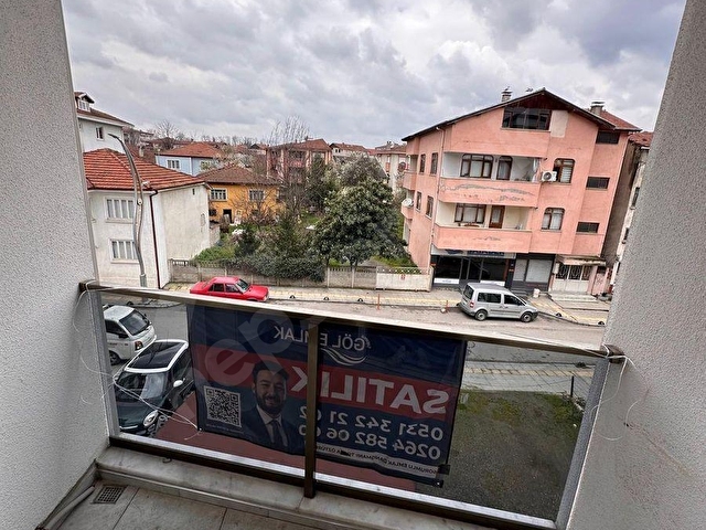 SAPANCA GÖL EMLAKTAN SİTEDE 1+1 SATLIK 2. KAT DAİRE - Görsel 18