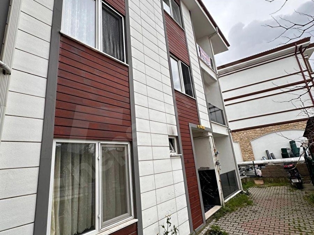 SAPANCA GÖL EMLAKTAN SİTEDE 1+1 SATLIK 2. KAT DAİRE - Görsel 23
