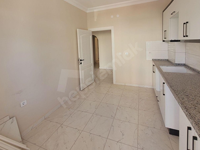 160 m² Geniş 3+1 Daire Full Tadilatlı, Krediye Uygun - Görsel 9
