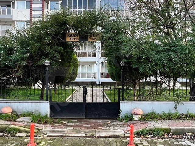 Karşıyaka Zübeyde hanımda Tadilatlı 3+1  EşyalıKiralık Daire - Görsel 2