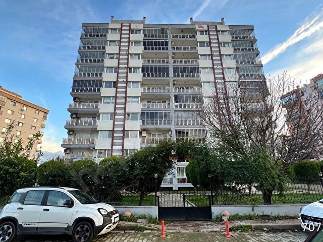 Karşıyaka Zübeyde hanımda Tadilatlı 3+1  EşyalıKiralık Daire - Görsel 3