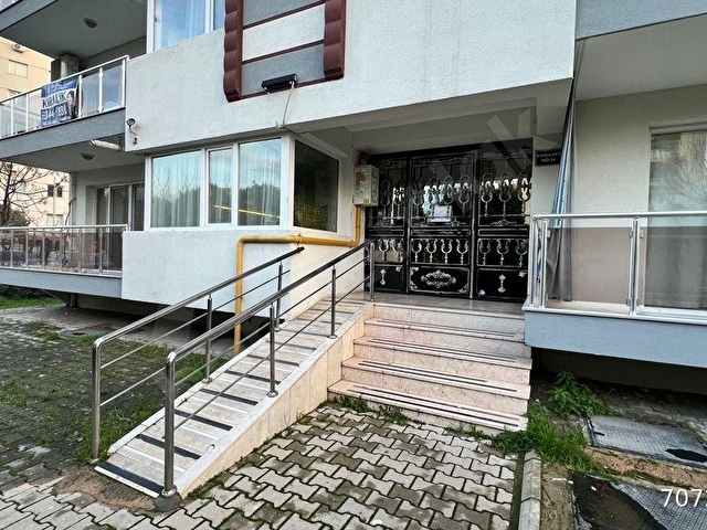 Karşıyaka Zübeyde hanımda Tadilatlı 3+1  EşyalıKiralık Daire - Görsel 4
