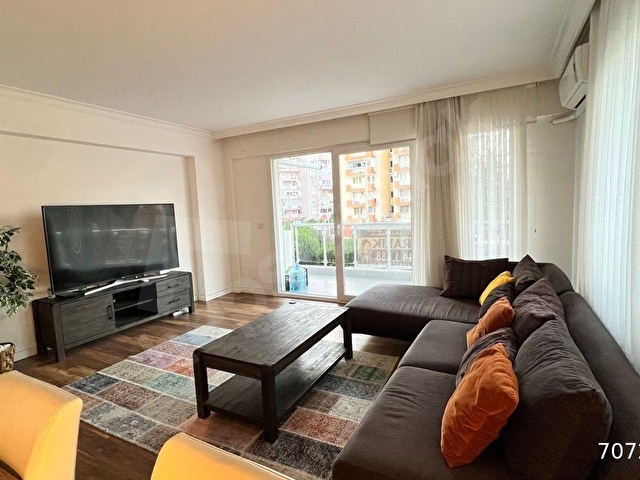 Karşıyaka Zübeyde hanımda Tadilatlı 3+1  EşyalıKiralık Daire - Görsel 7