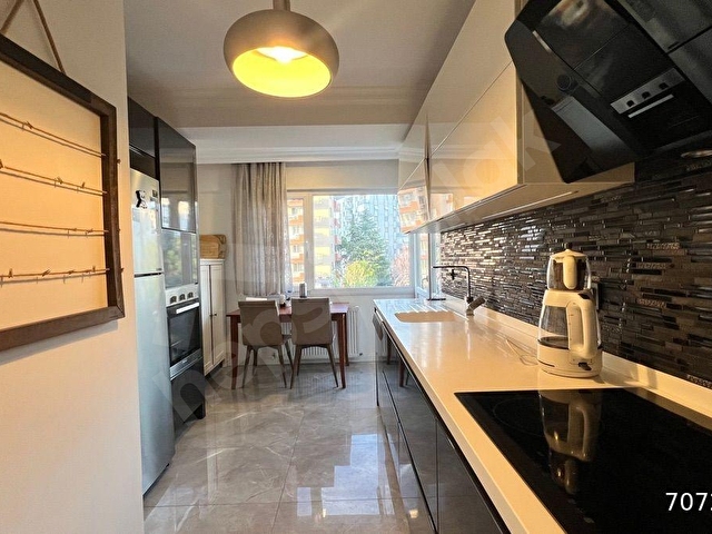 Karşıyaka Zübeyde hanımda Tadilatlı 3+1  EşyalıKiralık Daire - Görsel 12