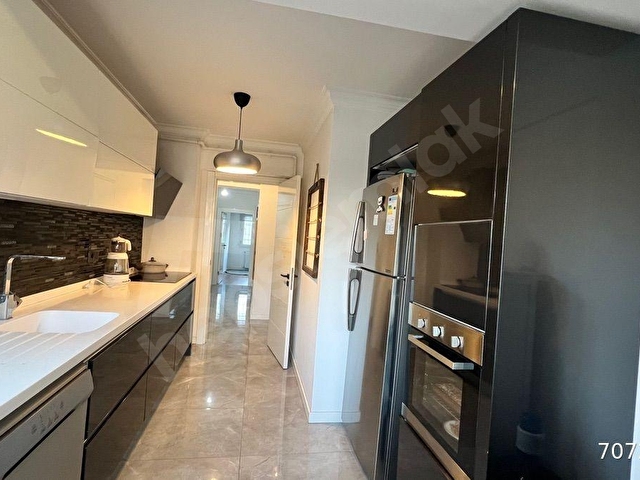 Karşıyaka Zübeyde hanımda Tadilatlı 3+1  EşyalıKiralık Daire - Görsel 13