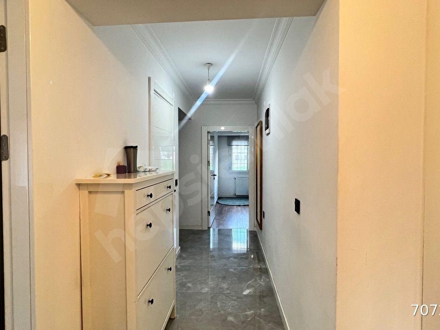 Karşıyaka Zübeyde hanımda Tadilatlı 3+1  EşyalıKiralık Daire - Görsel 16