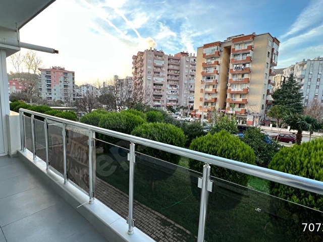 Karşıyaka Zübeyde hanımda Tadilatlı 3+1  EşyalıKiralık Daire - Görsel 11