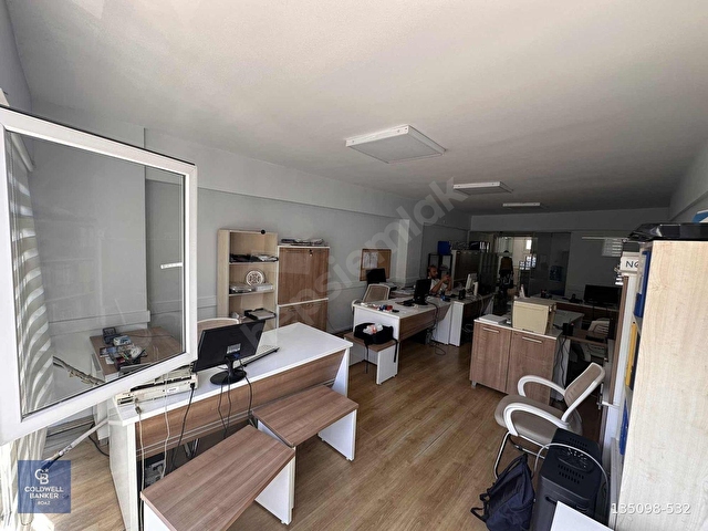 SÖĞÜTLÜÇEŞME CAD. ÜZERİNDE, ÇİFT CEPHELİ SATILIK OFİS KATI