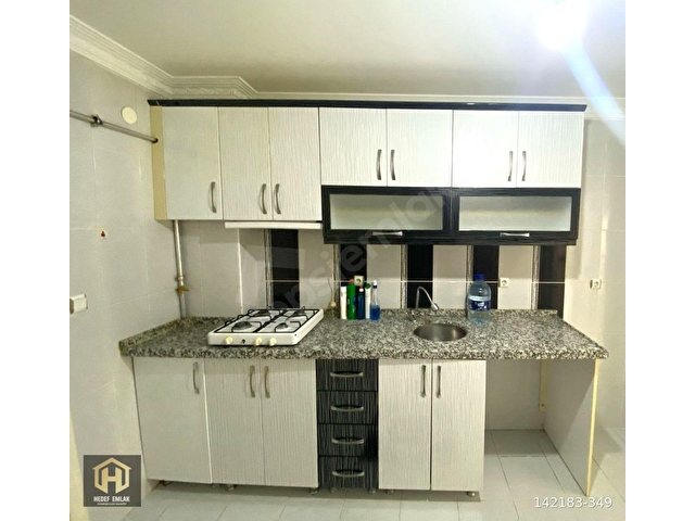 HEDEF EMLAK2`DEN 3+1 KİLERLİ İÇİ YAPILI GİRİŞ KATI FIRSAT DAİRE! - Görsel 3