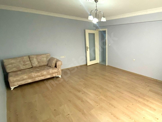 HEDEF EMLAK2`DEN 3+1 KİLERLİ İÇİ YAPILI GİRİŞ KATI FIRSAT DAİRE! - Görsel 18