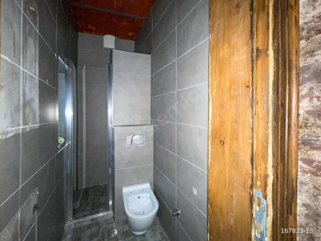 Metroya adım Mesafede Tarihi Binada 4+1 Kiralık İş Yeri & Ofis - Görsel 21